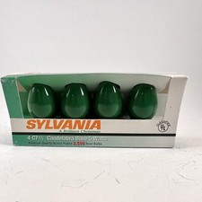 Sylvania a brilliant Christmas 4 C7 1/2 candelabra base. 1 pack of 4 GREEN New