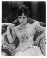 HELEN HAYES - AUTOGRAPHED SIGNED PHOTOGRAPH