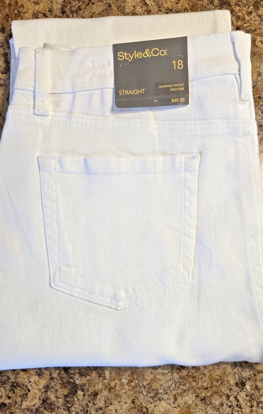 Women's White High Rise Leg Straight Denim Jean's Size 18 NWT