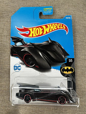Hot Wheels Batman Batmobile Black/Red 1:64 Diecast Car 2015 DTY49 190/365