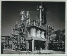 1965 Press Photo Conoco Inc. Company Cyclohexane Plant, Ponca City, Oklahoma