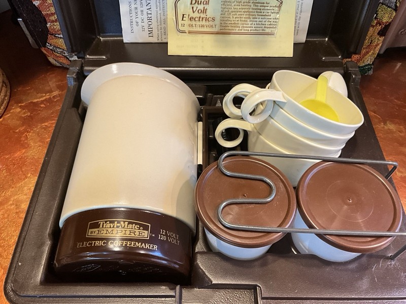Vintage 12V Travel Coffee Maker Car Show Accessory w Case Empire Trav-Mate