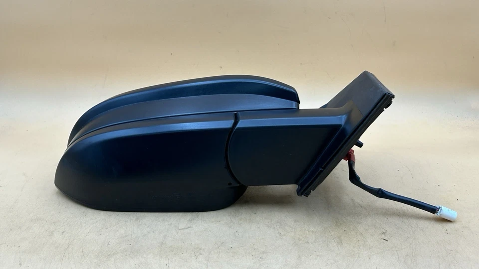 Оригинальное правостороннее зеркало обзора TOYOTA RAV4 2015-2018 годов выпуска черное - Изображение 3 из 4
