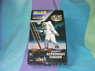 OVP 50 Jahre Mondlandung Apollo 11 Astronaut on the Moon von Revell! TOP!