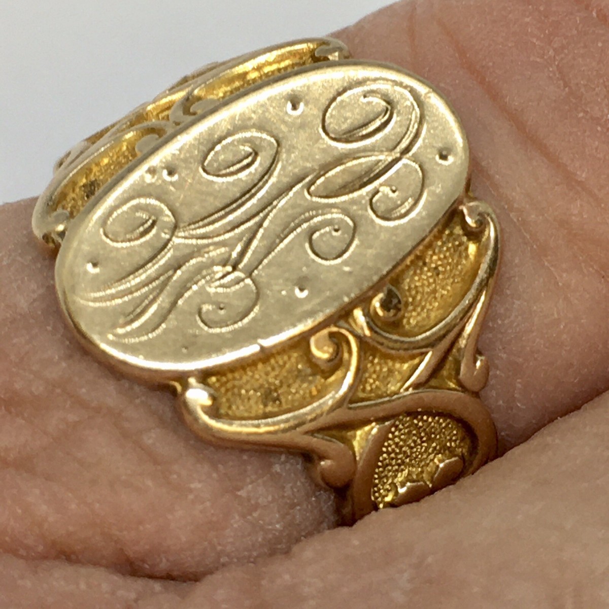 Antique OB OSTBY BARTON 10K GOLD SIgnet RIng 4.3 Gram Size Antique OB OSTBY BARTON 10K GOLD SIgnet RIng 4.3 Gram Size