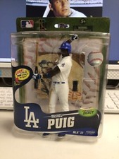 2014 MCFARLANE MLB ELITE SERIES DEBUT 32 YASIEL PUIG BASEBALL FIGURE DODGERS