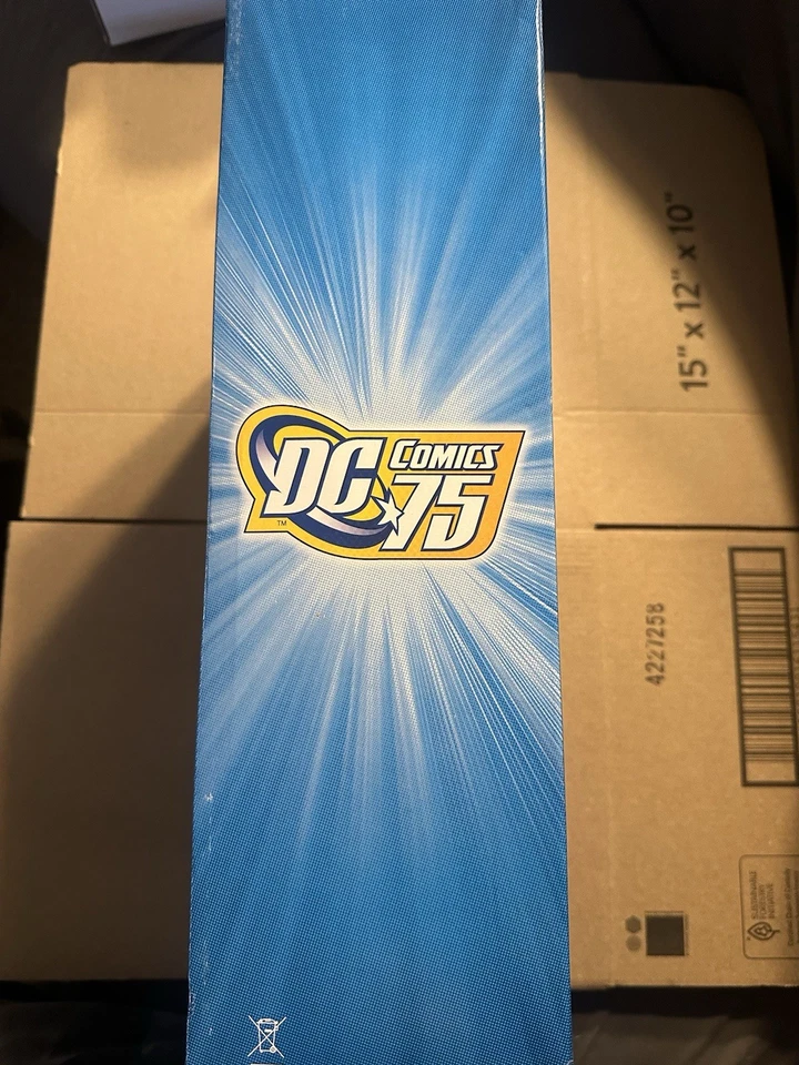 Caja Starro 2010 SDCC Exclusiva DC Universe 75 Años Liga de la Justicia Foto 4 de 4