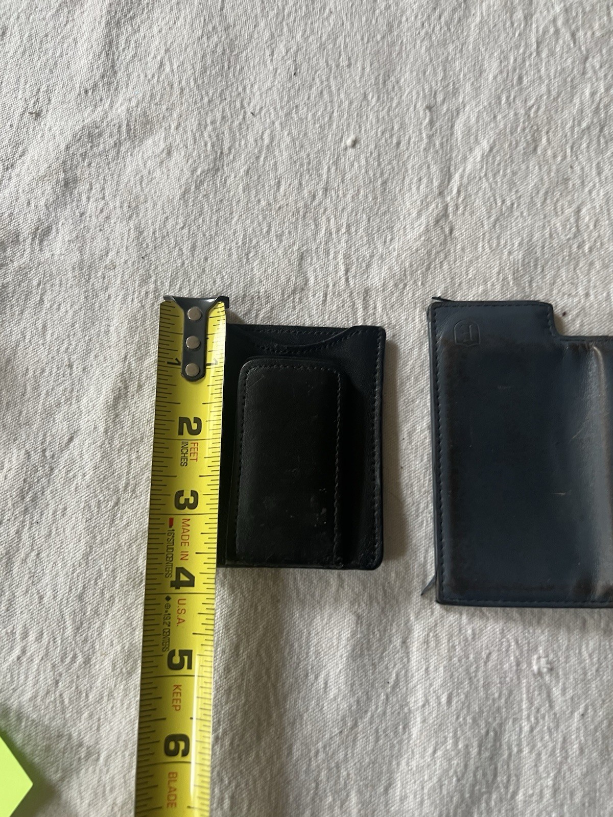 Lot of 2 Leather Minimalist Card Wallets – Ekster Parliament & Slim Clip Style