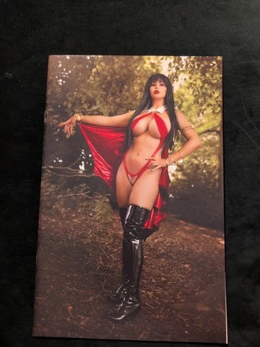 VAMPIRELLA ARMAGEDDON #6  INCENTIVE VIRGIN COSPLAY VARIANT 1