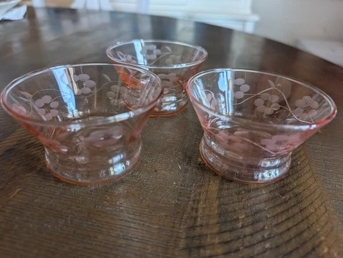 VTG Set Of 3 Pink Depression Vaseline Glass Dessert Cups