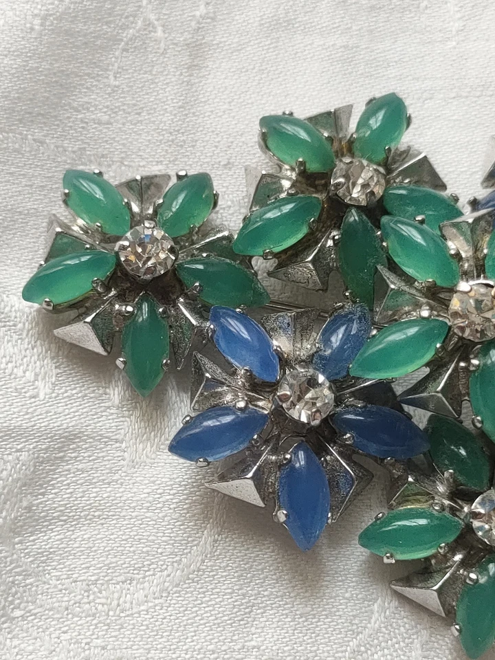 Bijou vintage, broche couture, Christian Dior 1967, cabochons verre,Gripoix? - Photo 2/4