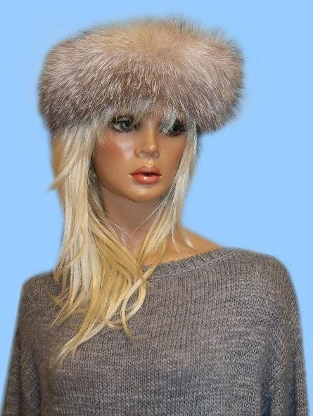 Women display picture 1