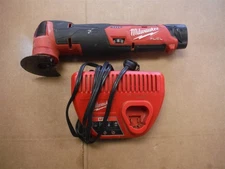 Milwaukee 2526-20 Oscillating Multi Tool 12V *BW12