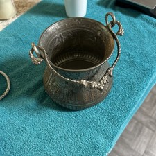 VINTAGE ANTIQUE LARGE HAMMERED COPPER POT BUCKET Swing Handle