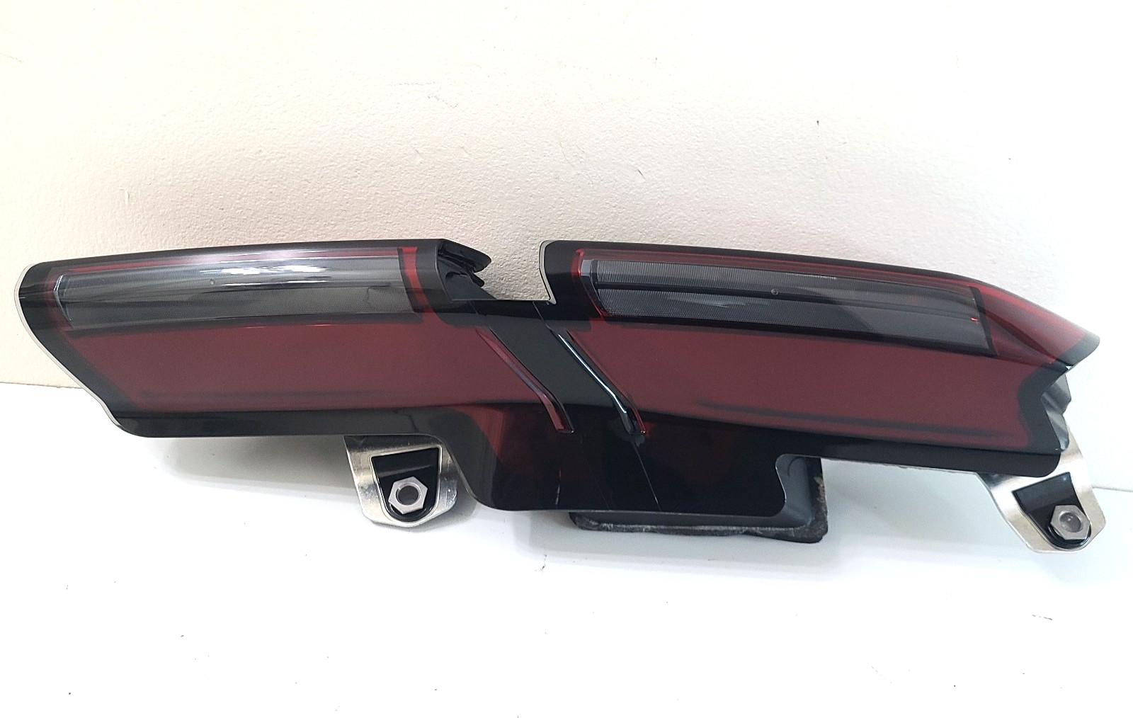 2021-2023 Ferrari Roma F169 Rear Right Hand Side Taillight Lamp Light 000919258