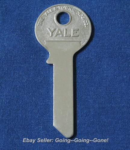 RARE ORIGINAL YALE & TOWNE # 3 1/2 PADLOCK KEY BLANK ANTIQUE YALE PADLOCKS NOS
