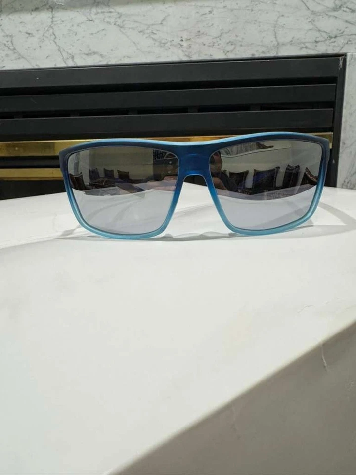 Lentes polarizadas Costa Del Mar Rinconcito marco azul degradado/gris 580P Foto 4 de 4