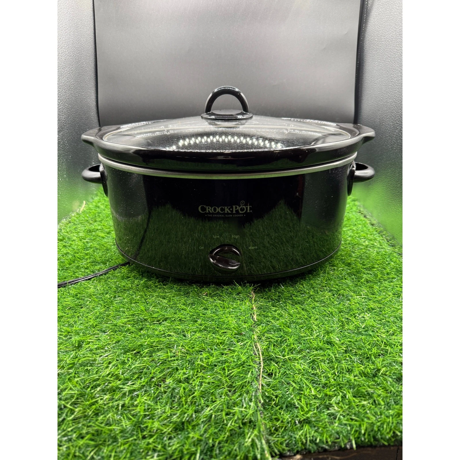 Crock-Pot 7-Quart Manual Slow Cooker – Black (Model SCV700-B2)