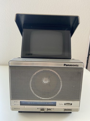 VINTAGE Panasonic TR-5100P Portable Popup TV Radio AM/FM RARE WORKS - Picture 1 of 10