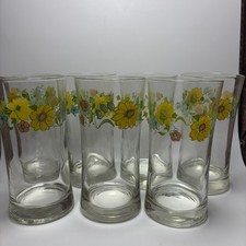 7 Vintage 1970s Drinking Glasses Retro Yellow Daisy  Blue Flower Pattern
