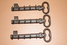 Old Fashion Key Hooks Rack Cast Iron, 7 5/8 inch, 3 of H-121