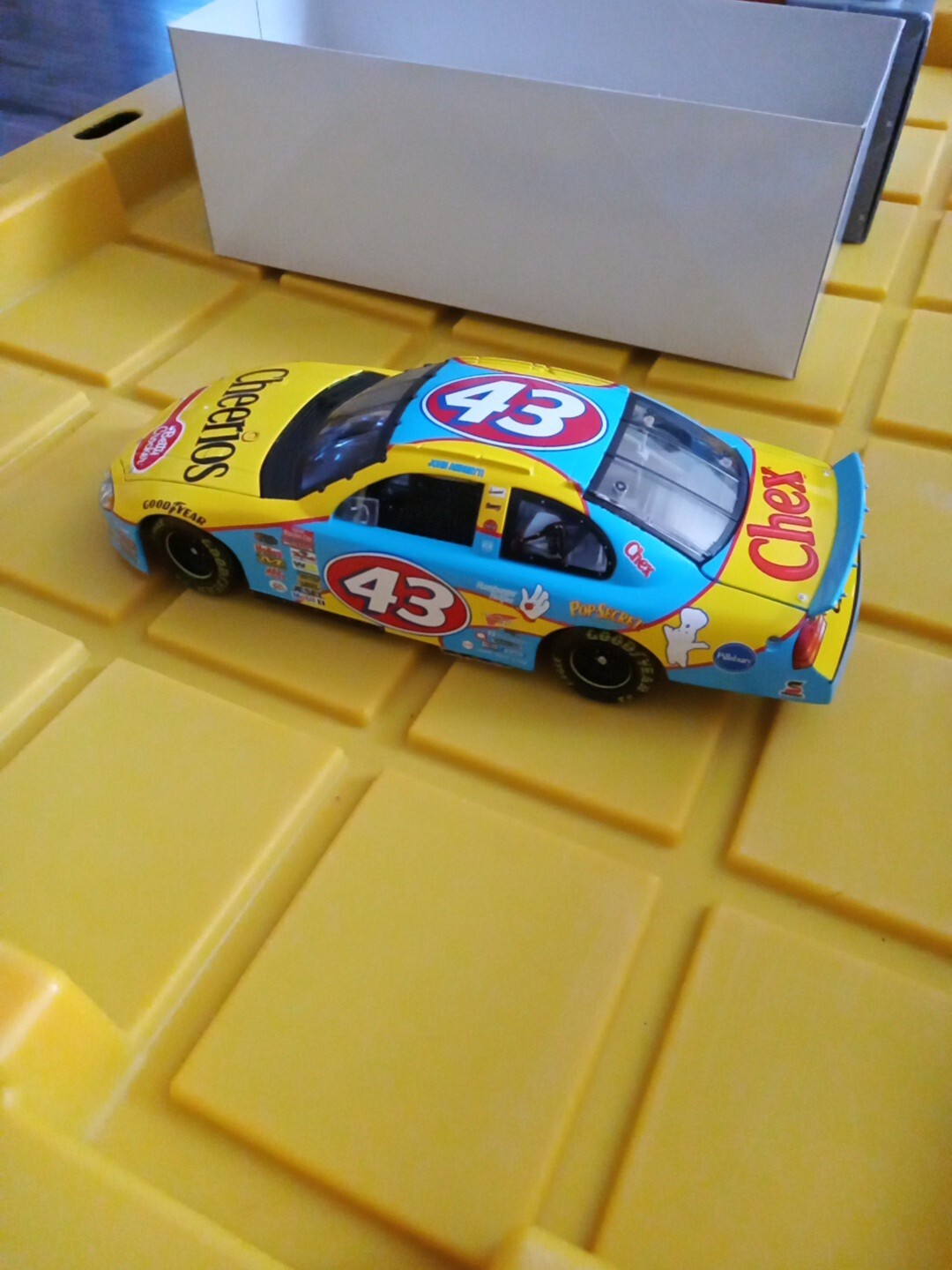Picture 5 of 8