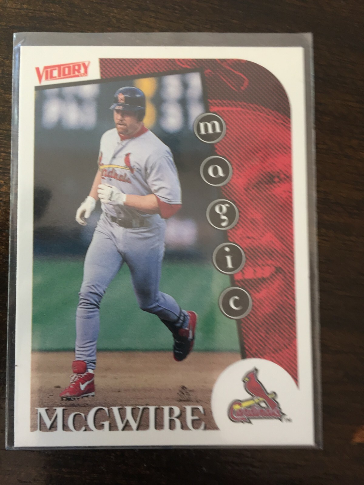 1999 Upper Deck Victory #447 Mark McGwire Baseball Card