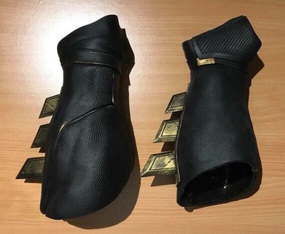 batman gauntlets