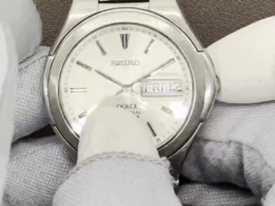SEIKO Dolce 8F33-0030 Titanium Perpetual Calendar Watch Silver