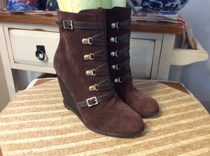 bcbg wedge boots