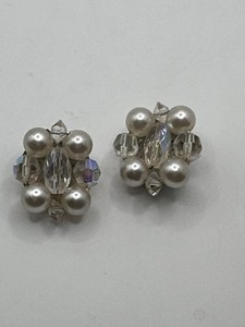 VINTAGE GERMANY AURORA BOREALIS CRYSTAL & FAUX PEARL CLIP BACK EARRINGS 1"