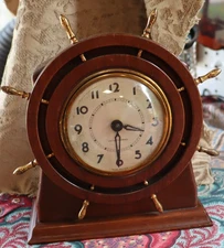 Vintage Seth Thomas  8 day ship's wheel wind-up clock Beautiful cherry wood