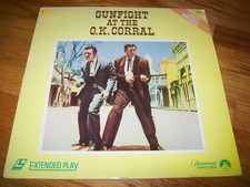 GUNFIGHT AT THE O.K. CORRAL Laserdisc LD VERY GOOD CONDITION RARE KIRK DOUGLAS