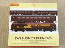 Hornby OO Gauge R30251 EWS Business Train Pack with Class 67 and 3 x Mk2 Coaches