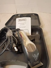 Chrome Trimmed Wahl Animal Grooming Kit With Case And 4 Guards.  A-22