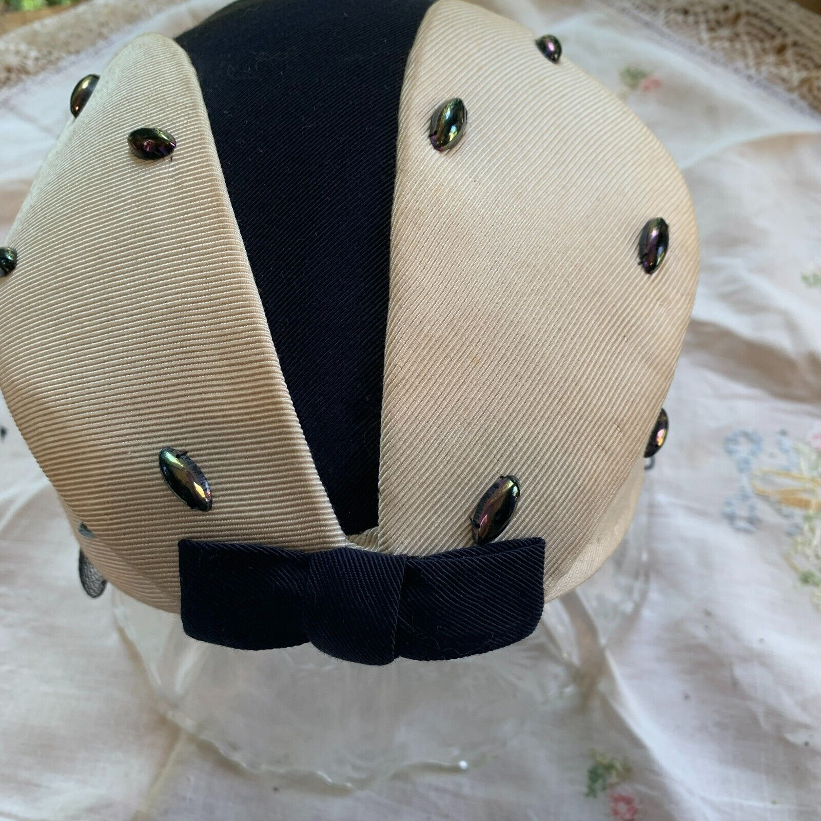 1950's Vintage Woman's Hat Black and Cream with B… - image 2
