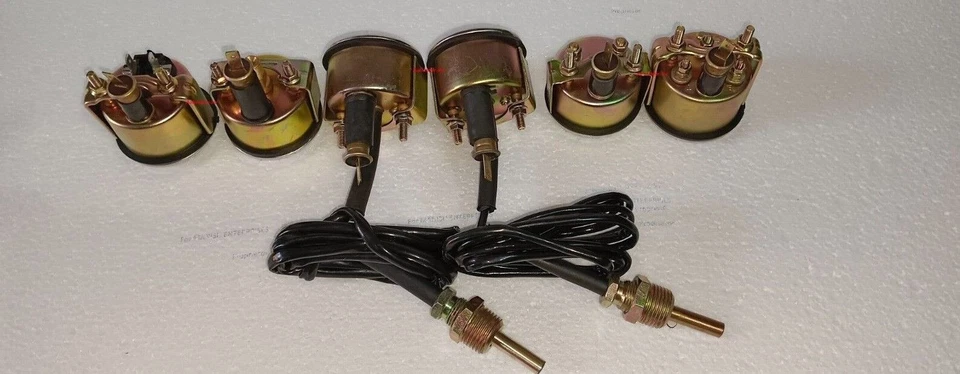 Smiths-52mm-Kit-Temp-Oil-Fuel-Oil Temp Gauge Volt +Amp Gauges - Image 2 of 3