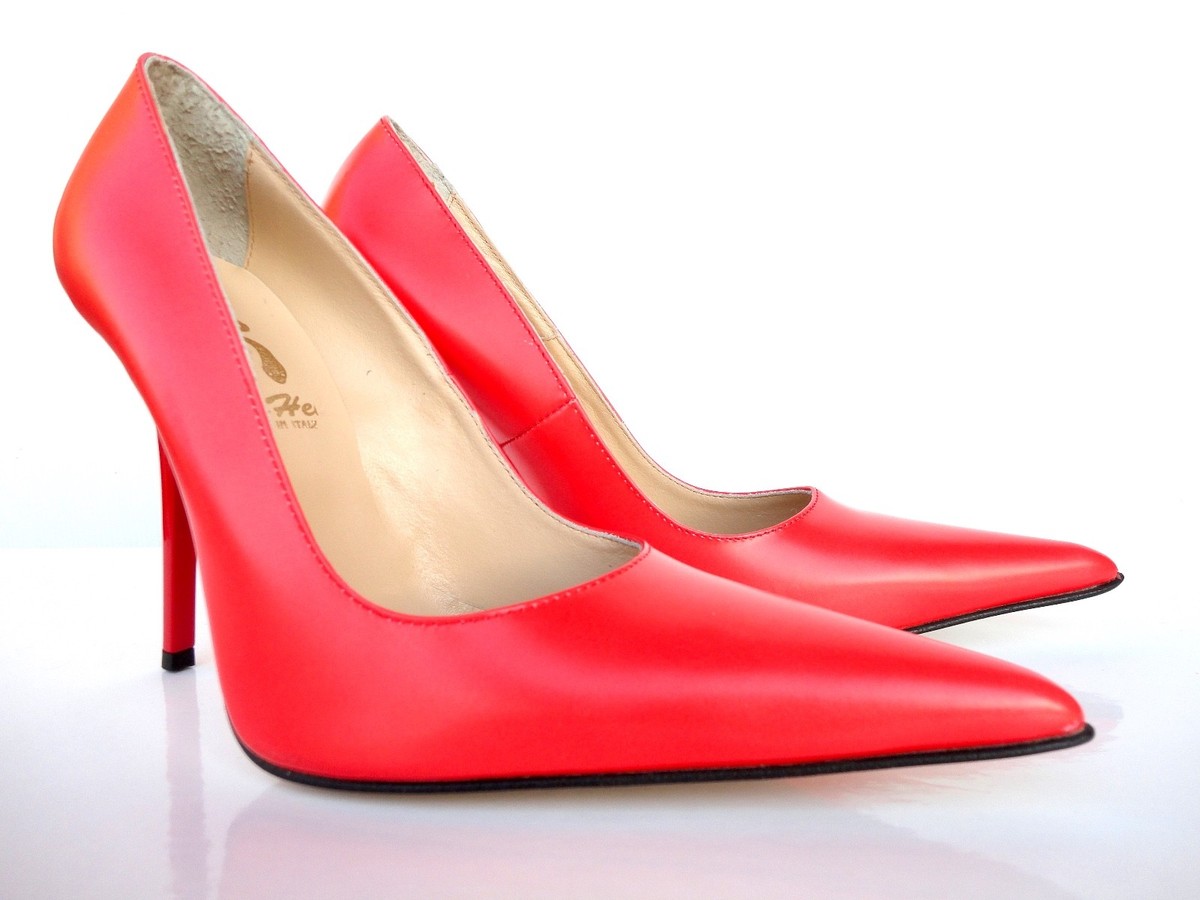 Escarpins GIOHEL ITALY - Talons Hauts Pointus Rouges, Cuir Véritable, Taille 43, Neuf Avec Petits Défauts