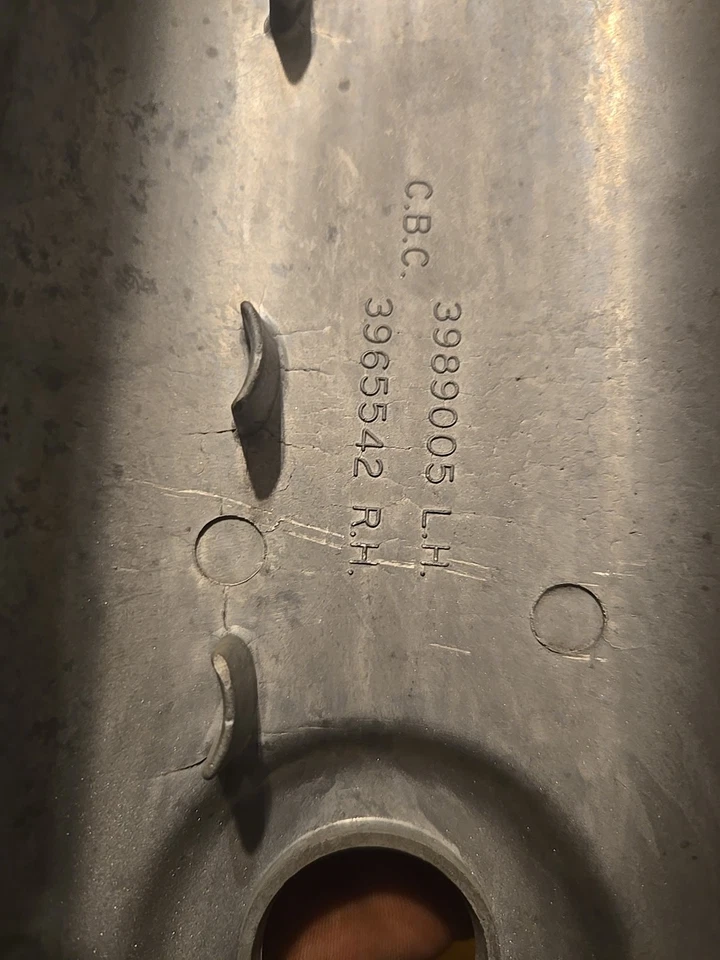 Cubiertas de válvula con aletas Chevy Camaro/corvette 1971-72 LT-1 350 3989005 3965542 ¡BONITAS! Foto 4 de 4