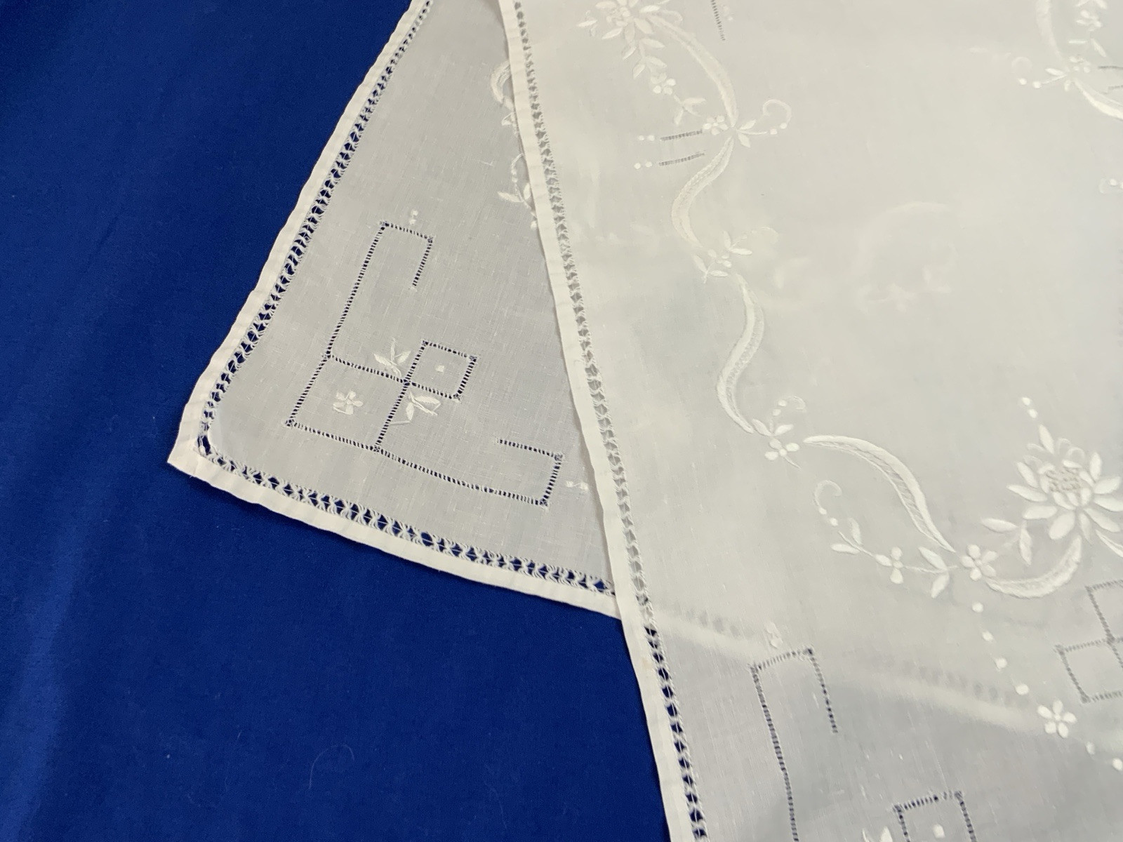 Vintage Dresser Scarf Or Table Runner, Flower & Dot Embroidery, Linen, White