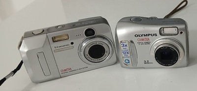Konvolut 2 Digitalkameras Olympus C500 C370 nicht funktionsfähig