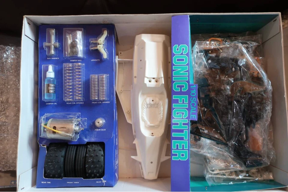 Sonic Fighter 1/10 Electric R/C High performance Off-Road Racer 1988 Tamiya - Immagine 2 di 4