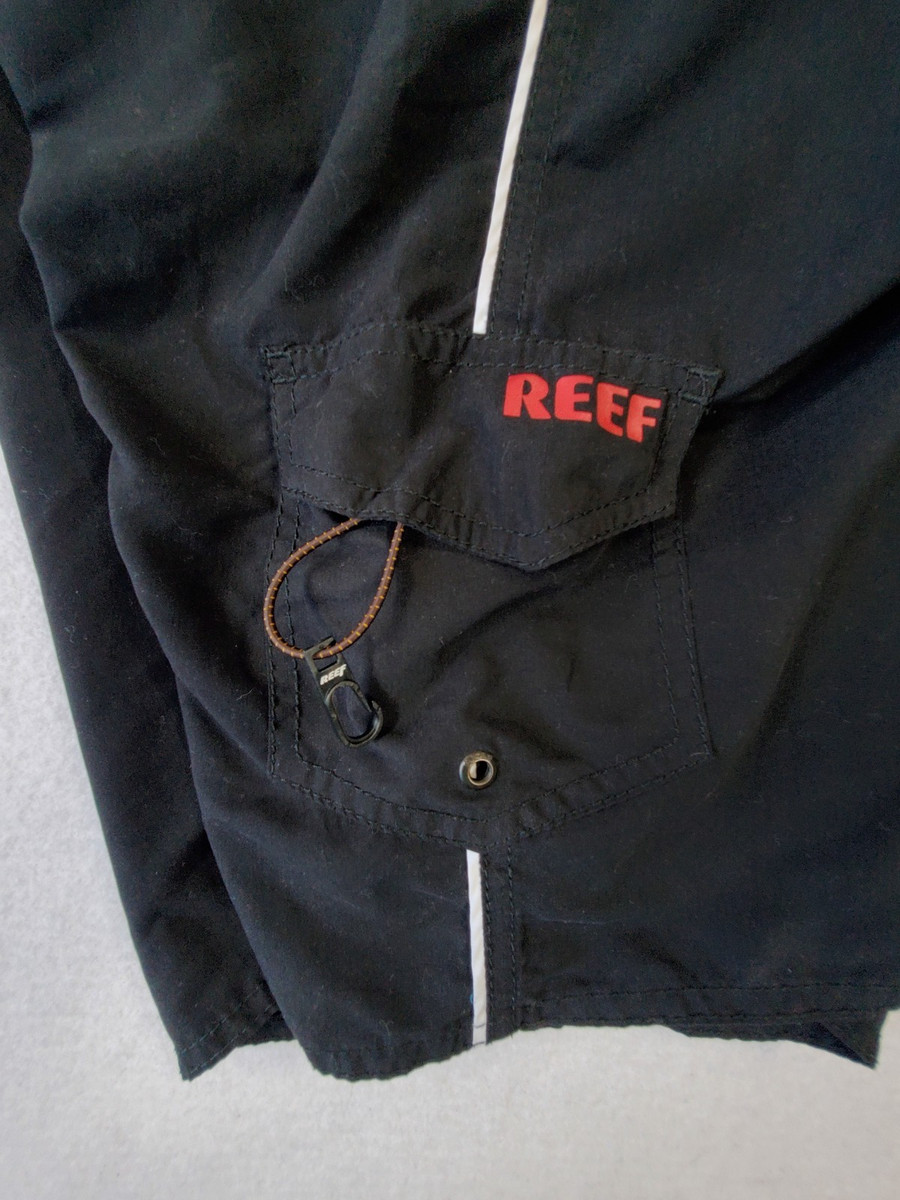 Reef Life's Short Go Surfing Black Cargo Swim Trunks Men's 36 Board Shorts View 4