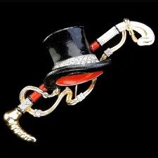 Trifari Alfred Spaney Gold Pave Enamel Equestrian Top Hat Horse Riding Crop Pin