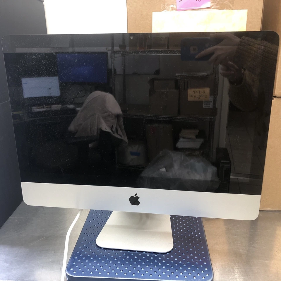 MAC 21.5" OSX LION CORE I5 4GB DDR3 AMD RADEON 6750M - PREOWNED - Image 2 of 4