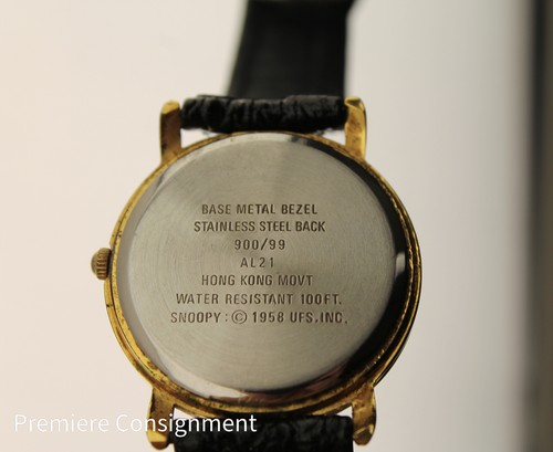 Two Vintage Armitron Snoopy wrist watches models 900/90 AL21 and 900/52 AL21e - Picture 5 of 12