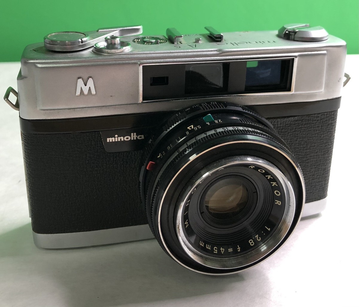 Vintage Minolta A5 M SLR 35mm Film Camera Rokkor 1:2.8 f=45mm In