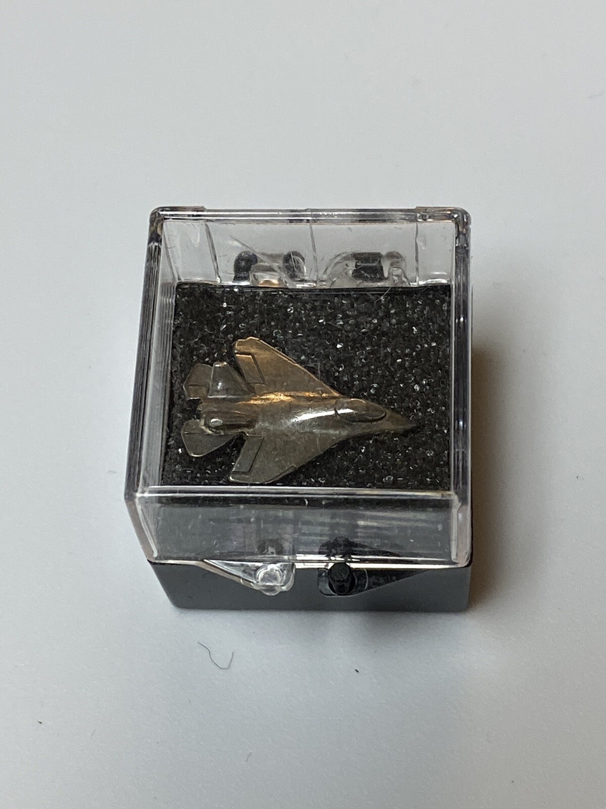Joint Strike Fighter Boeing X-32 X32 Silver Tone Lapel Pin In Case - Rare Style