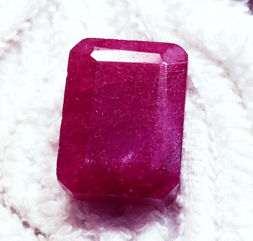 Enhanced Natural Red Beryl 26.65 Ct Loose Gemstone Emerald Shape Certified - Picture 4 of 6