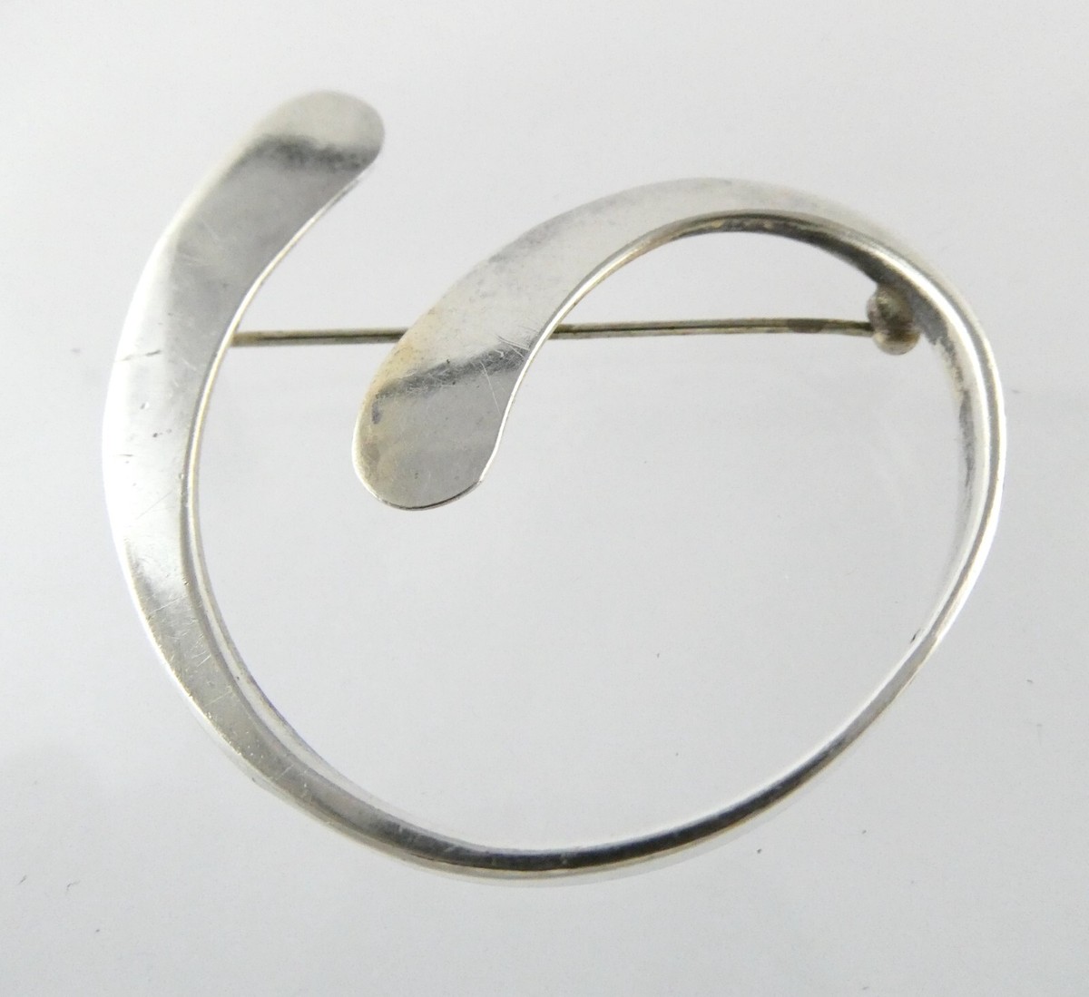 Taxco Mexico Sterling Silver Curl Brooch Swirl Pin 925 TM-60 Taxco Mexico Sterling Silver Curl Brooch Swirl Pin 925 TM-60
